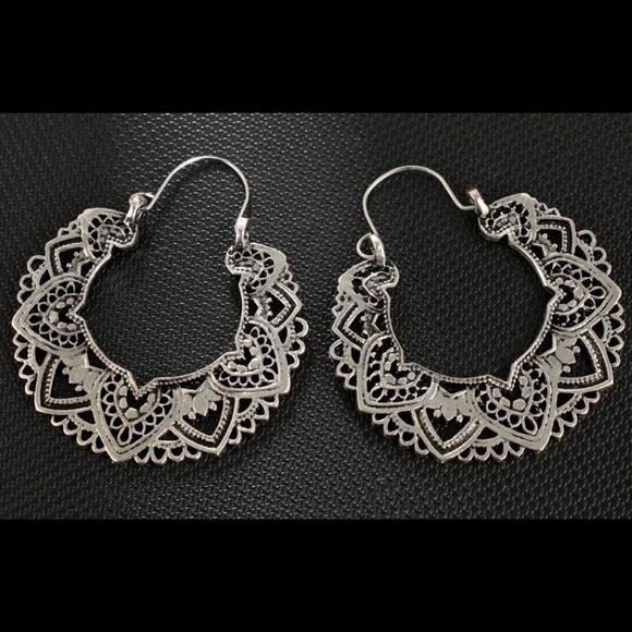 💝 2/$24 “Delia” Silver Boho Hoops 💝 - Picture 5 of 6